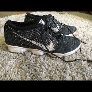 Women’s Nike flyknit agility running shoes